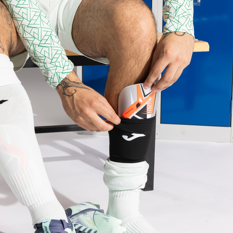 J-PRO SHIN GUARDS SILVER FLUOR CORAL