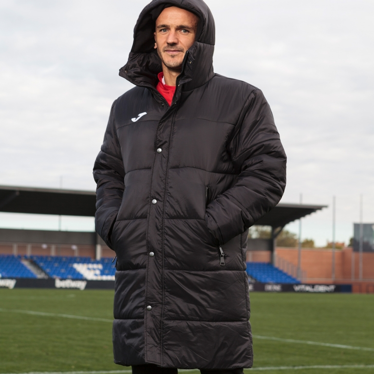 ISLANDIA III ANORAK BLACK