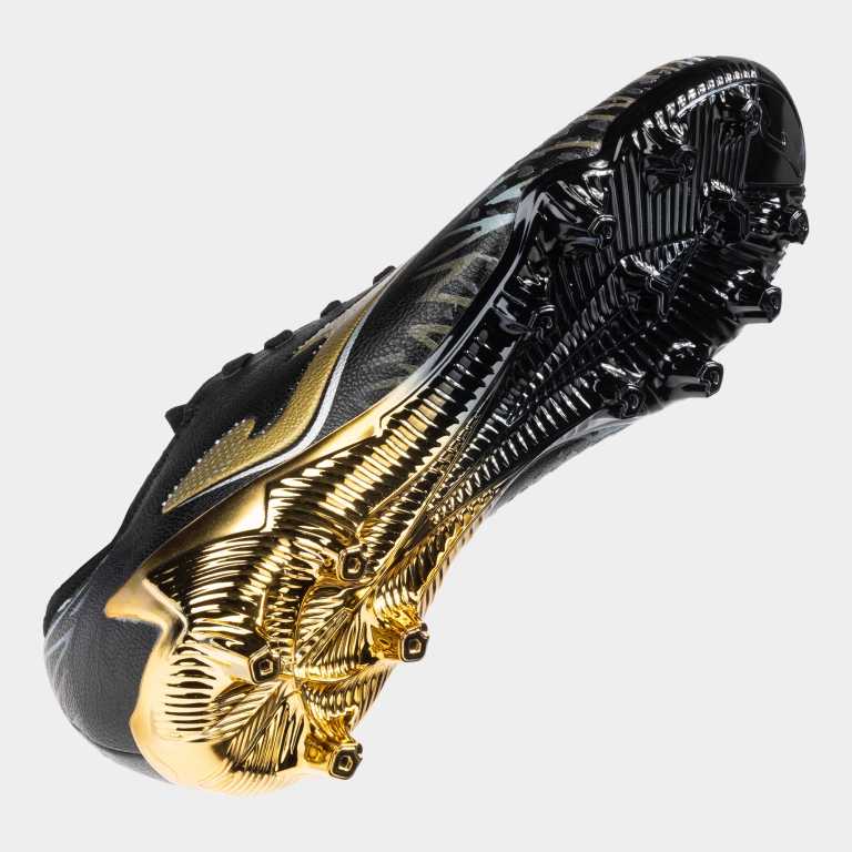 STRIKER 2501 BLACK FIRM GROUND