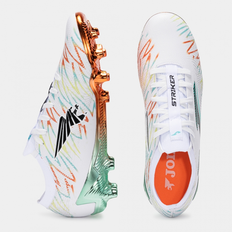 STRIKER 2502 WHITE FIRM GROUND