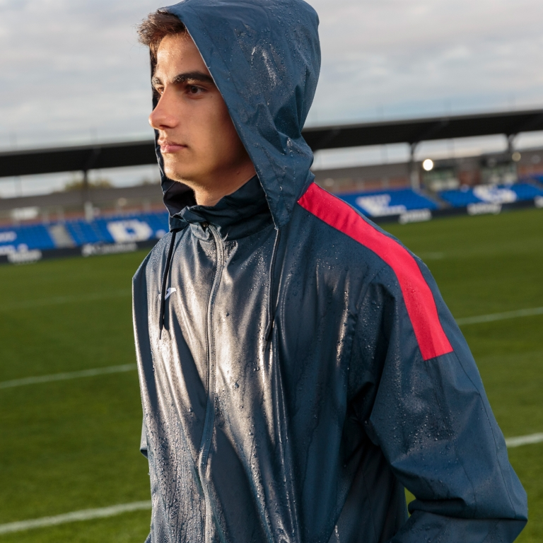 TRIVOR RAINCOAT NAVY RED