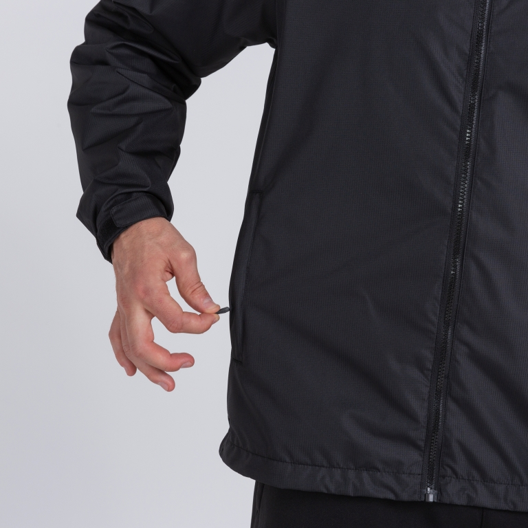 CERVINO RAINJACKET BLACK